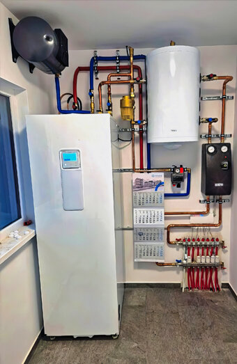 https://kensingtonhotwater.com.au/uploads/2025/06/electric-hot-water-system-16929.jpg