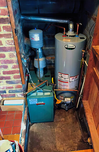 https://kensingtonhotwater.com.au/uploads/2025/06/gas-hot-water-system-50310.jpg