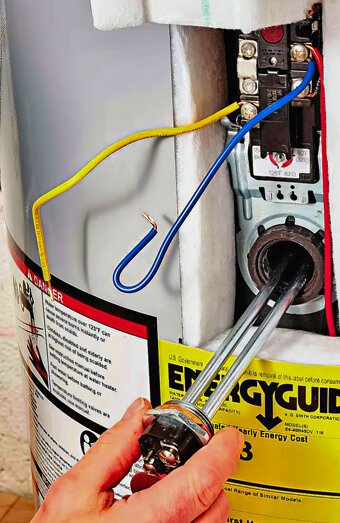 https://kensingtonhotwater.com.au/uploads/2025/06/hot-water-servicing-11836.jpg