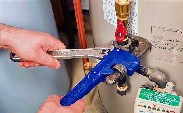 https://kensingtonhotwater.com.au/uploads/2025/06/hot-water-servicing-75260.jpg