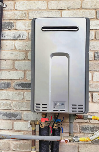 https://kensingtonhotwater.com.au/uploads/2025/06/instant-hot-water-systems-48570.jpg